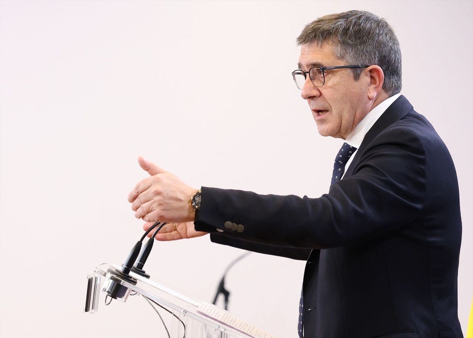 Continúa el debate por la gestación subrogada