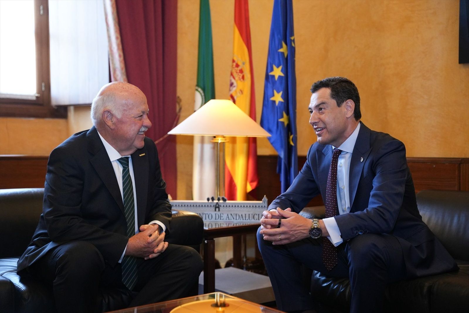 Vox comunica su no "a día de hoy" a la investidura de Moreno en Andalucía