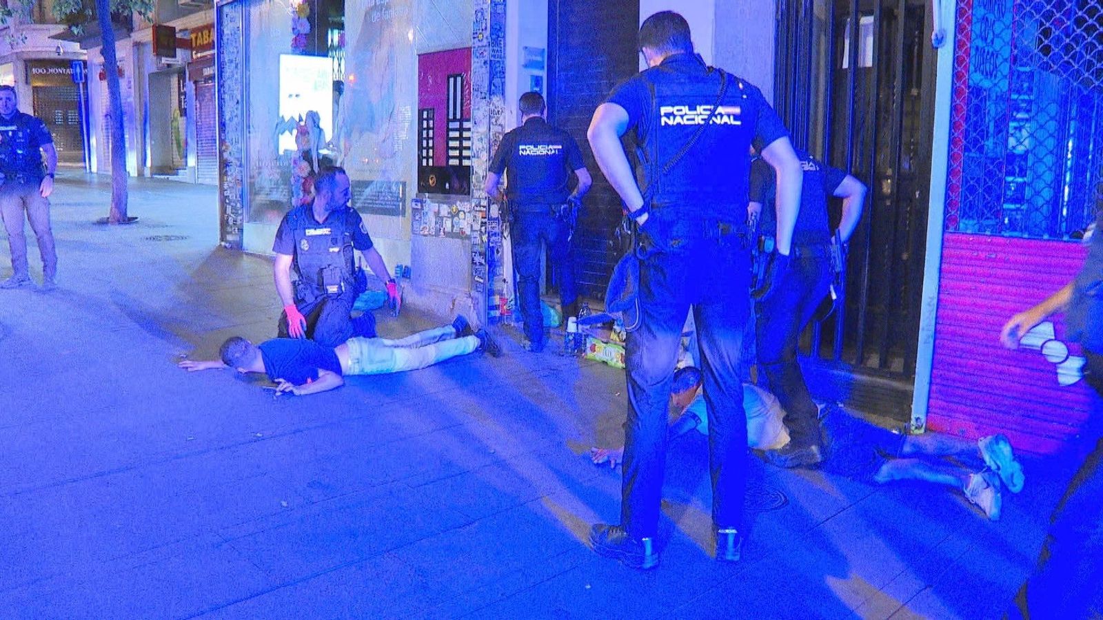 Detenido un hombre por amenazar a prostitutas en plena calle Montera