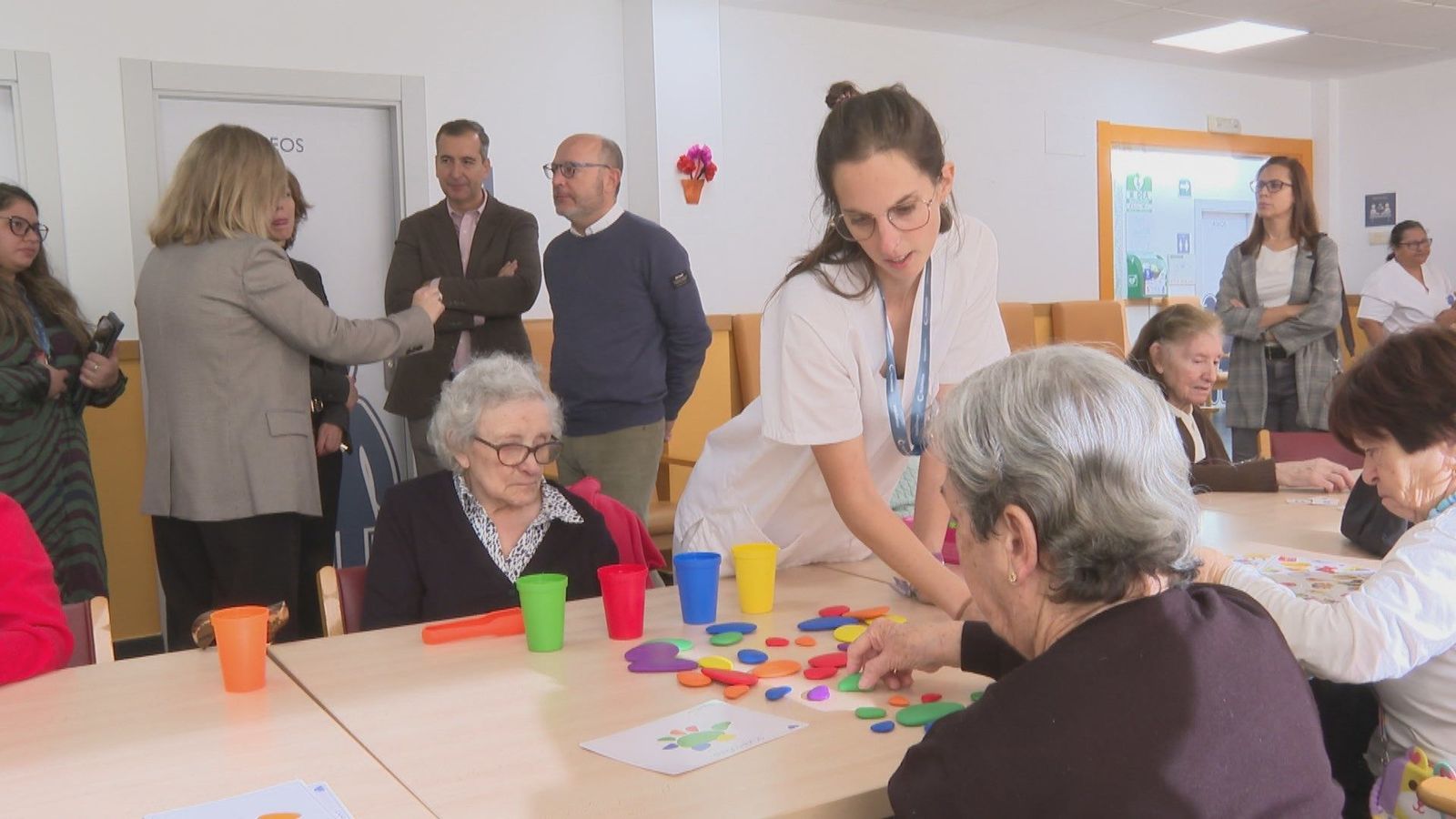 El Ayuntamiento de Madrid 'da un respiro' a familiares cuidadores de mayores dependientes