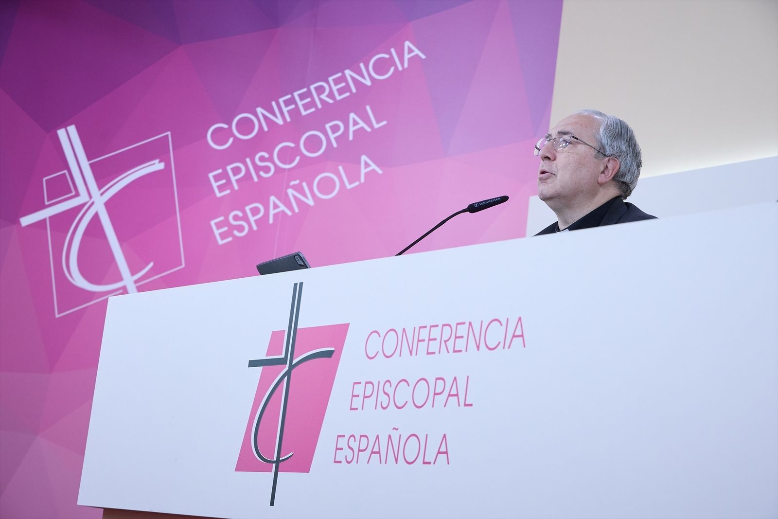 El secretario general de la Conferencia Episcopal Española (CEE), Francisco César García Magán