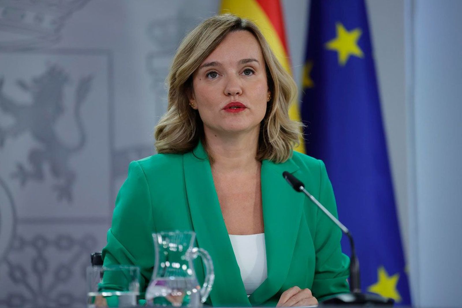 El Gobierno defiende que pagar en efectivo no es ilegal y que no hay financiación irregular en el PSOE