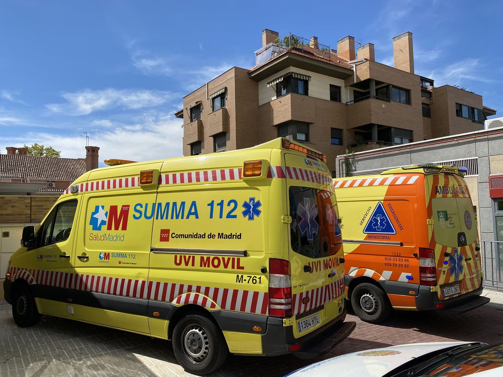 Dos ambulancias del Summa 112