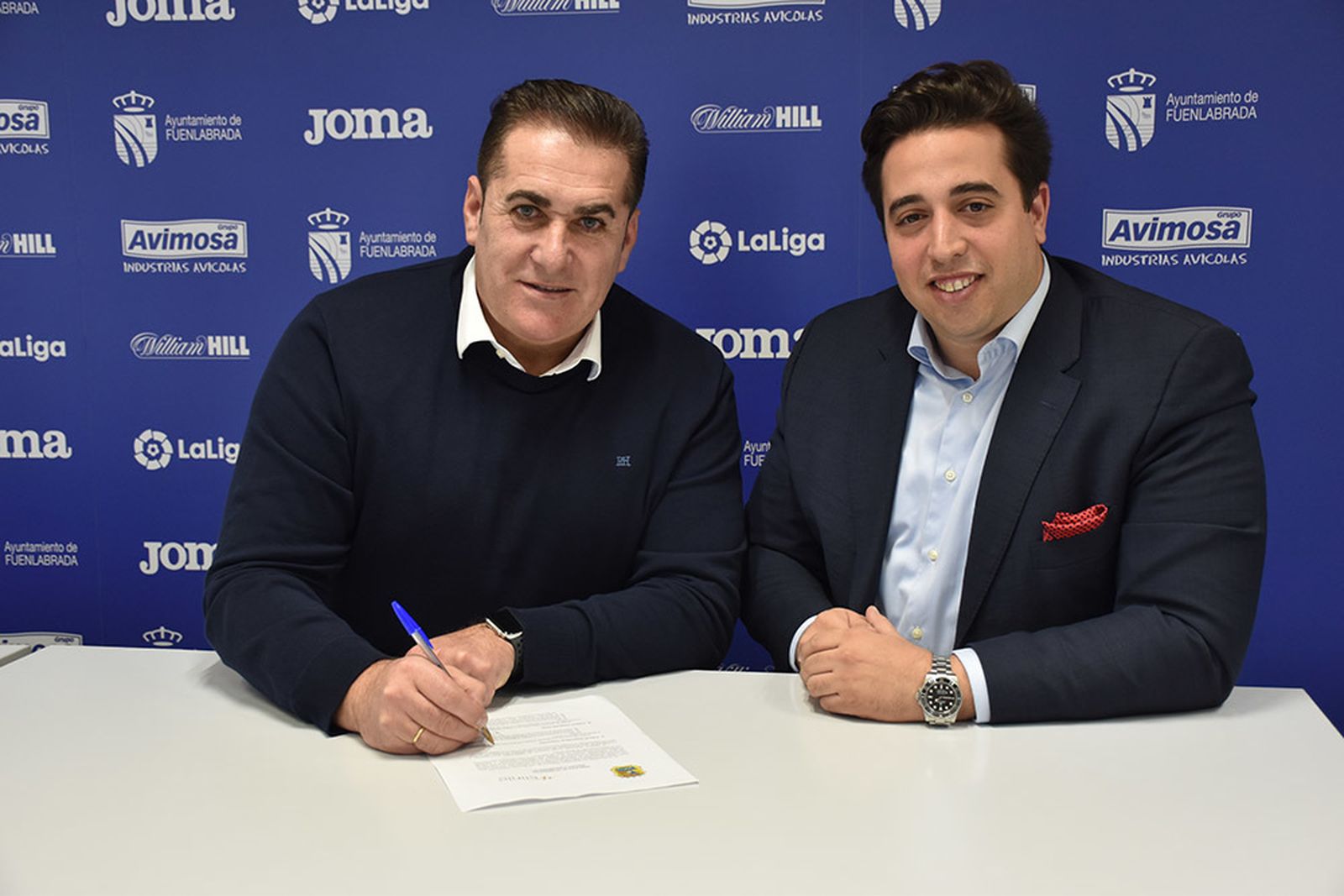 José Ramón Sandoval y el presidente del CF Fuenlabrada