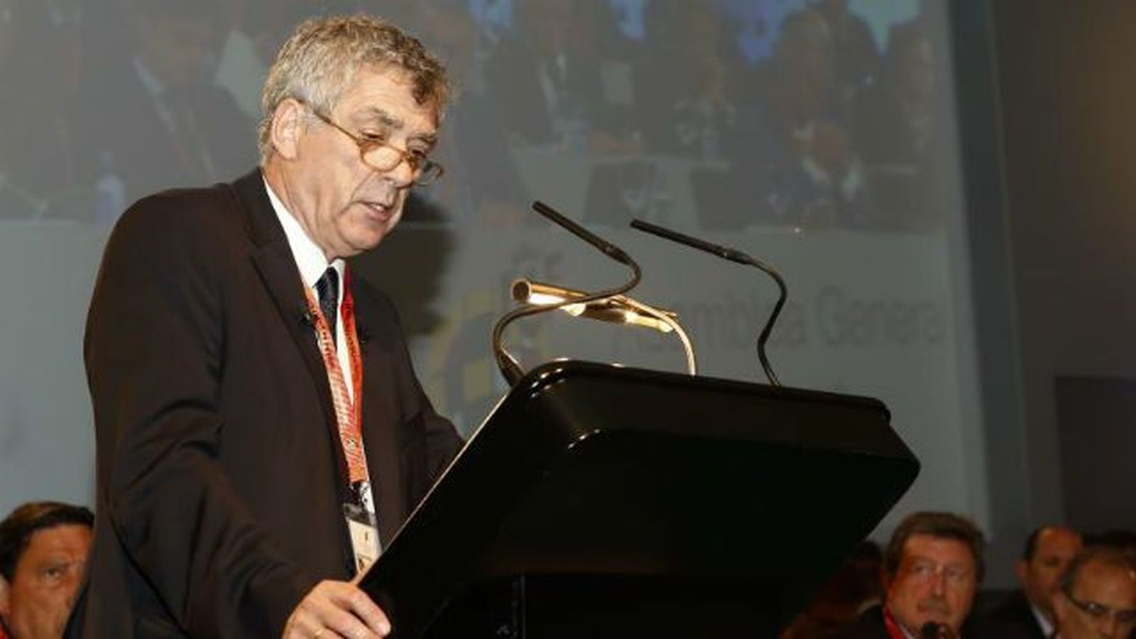 Villar aplaza la decisión sobre el nuevo seleccionador