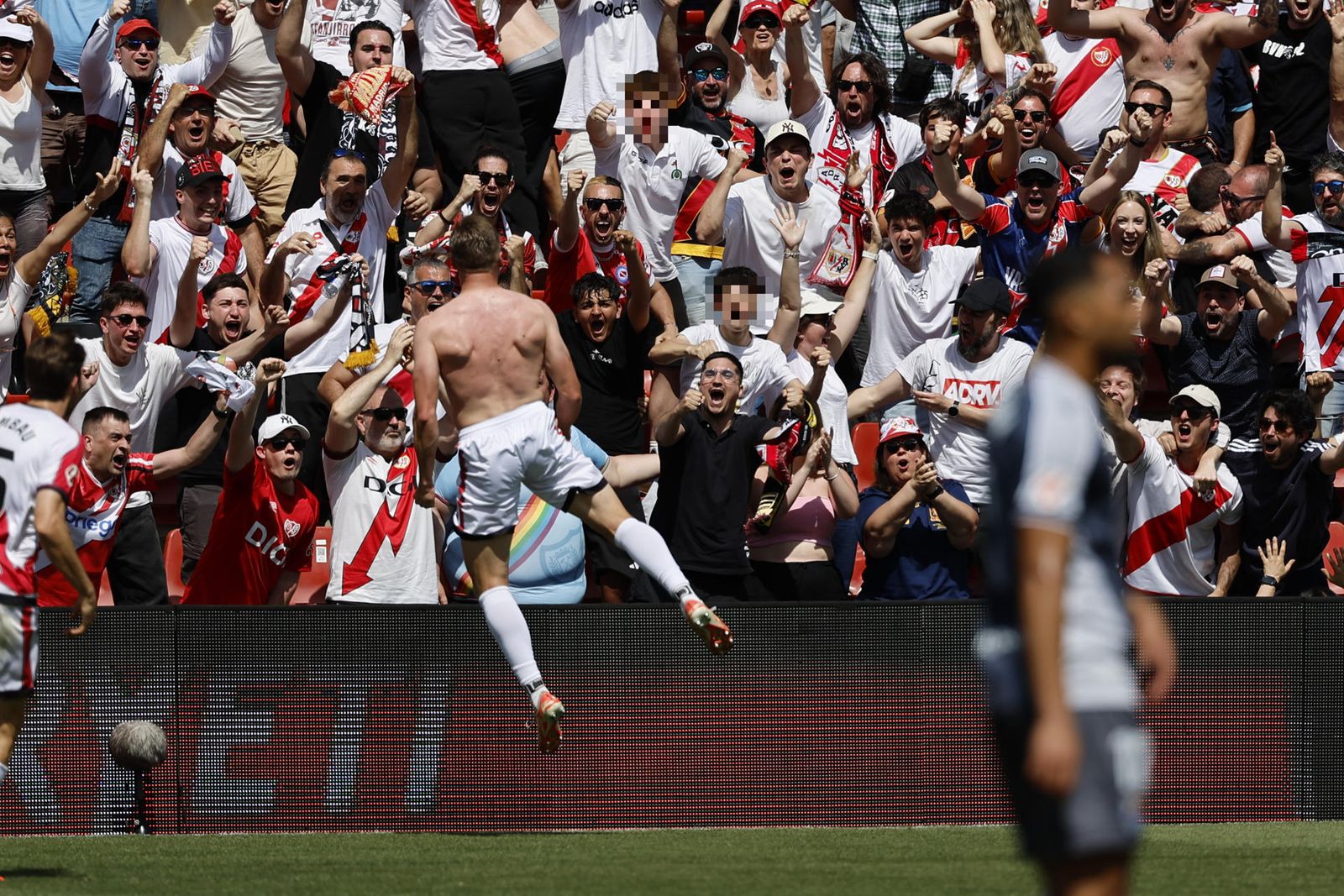 Alemao celebra su gol ante la Real Sociedad