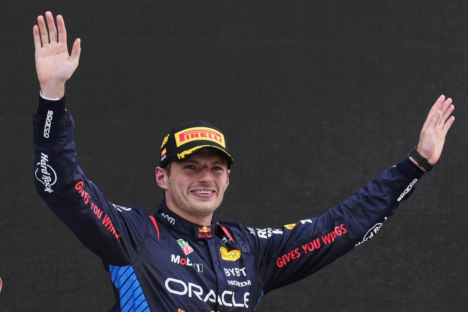 Verstappen festeja su triunfo en el GP de España
