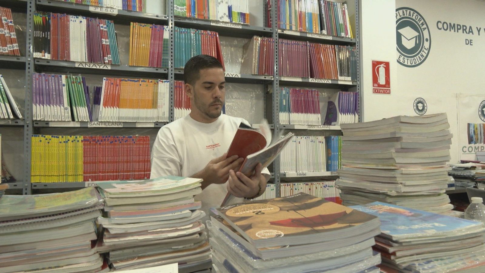 Cuenta atrás para la vuelta al cole: ya comienzan las compras del material escolar