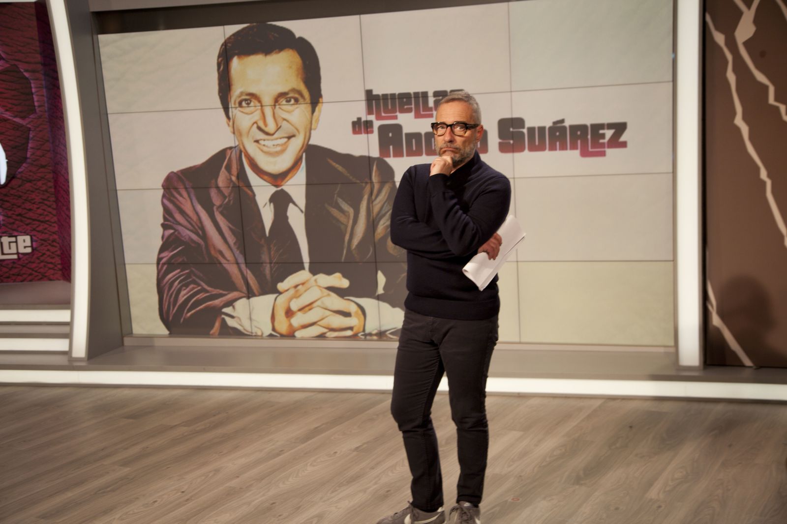 ‘Huellas de elefante’ dedica su primera biografía a Adolfo Suárez