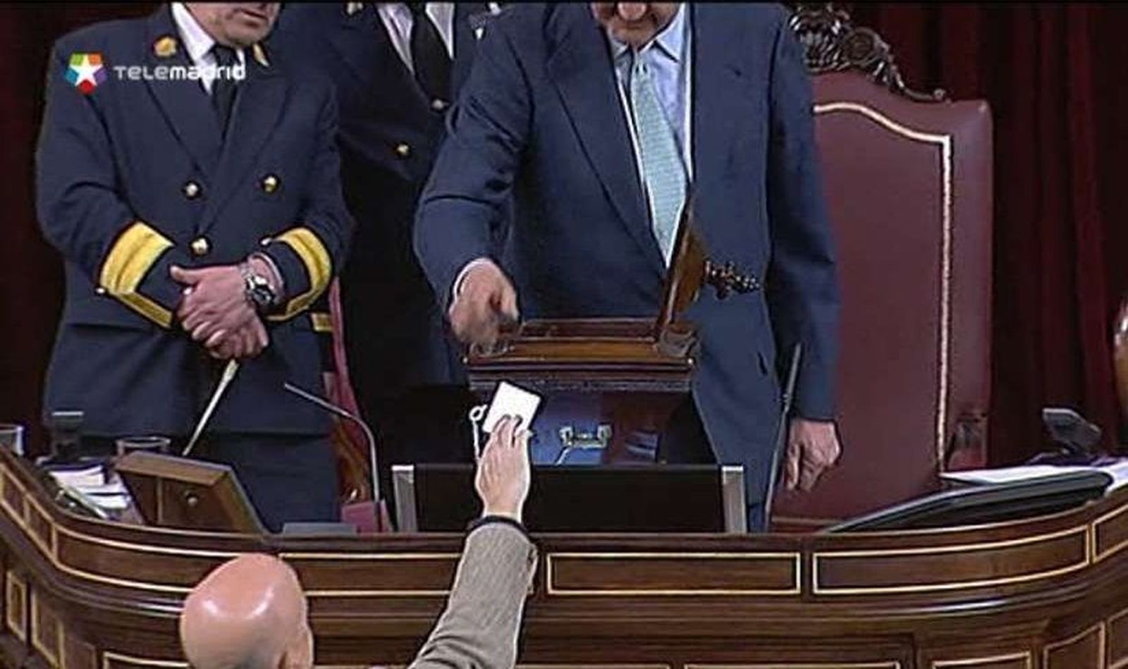 La oposición dice que el voto secreto esconde las diferentes opiniones en el PP
