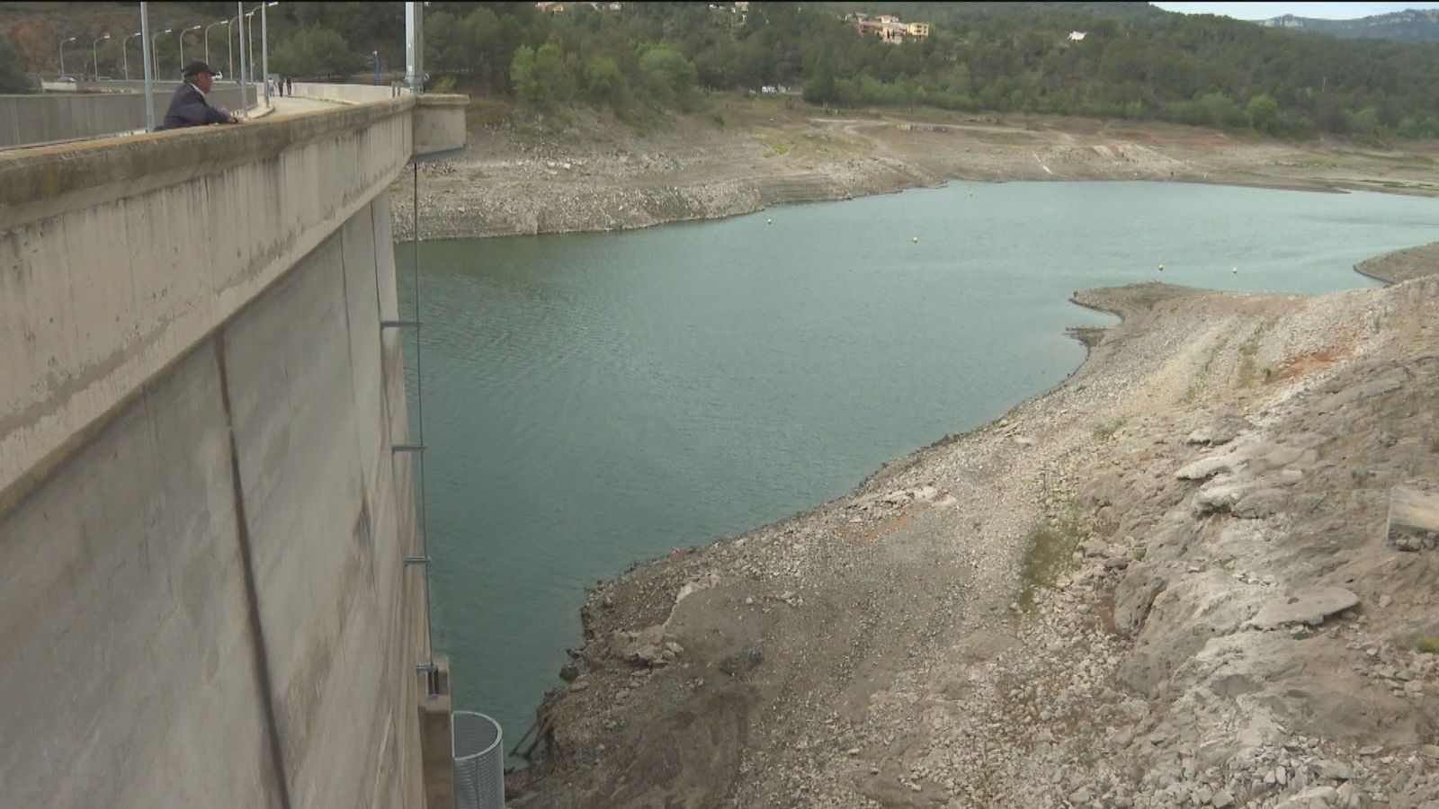 Cataluña entra en fase de preemergencia por la falta de agua y establece nuevas restricciones
