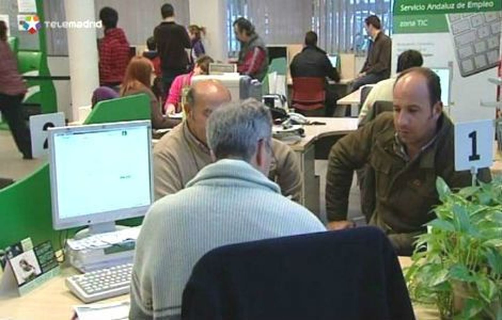 La OCDE prevé que el desempleo supere el 28 por ciento para 2014