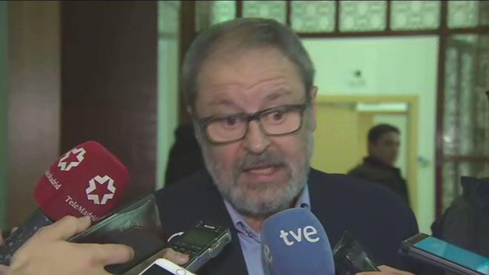 Barbero niega desavenencias en el cese de los cargos de Emergencias