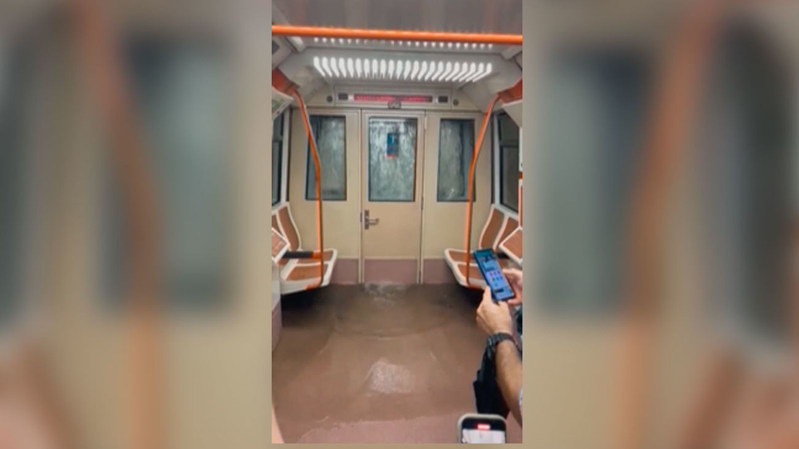 Metro inundado en línea 5
