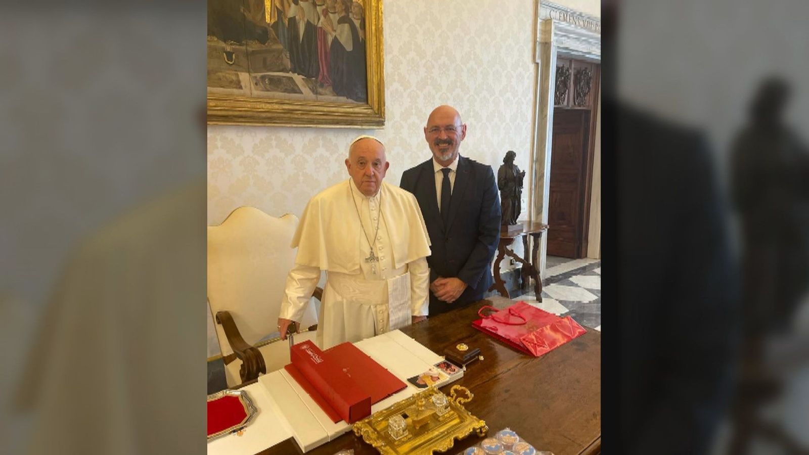 La Universidad Complutense y la fundación del papa Francisco promueven el voluntariado universitario en Lavapiés