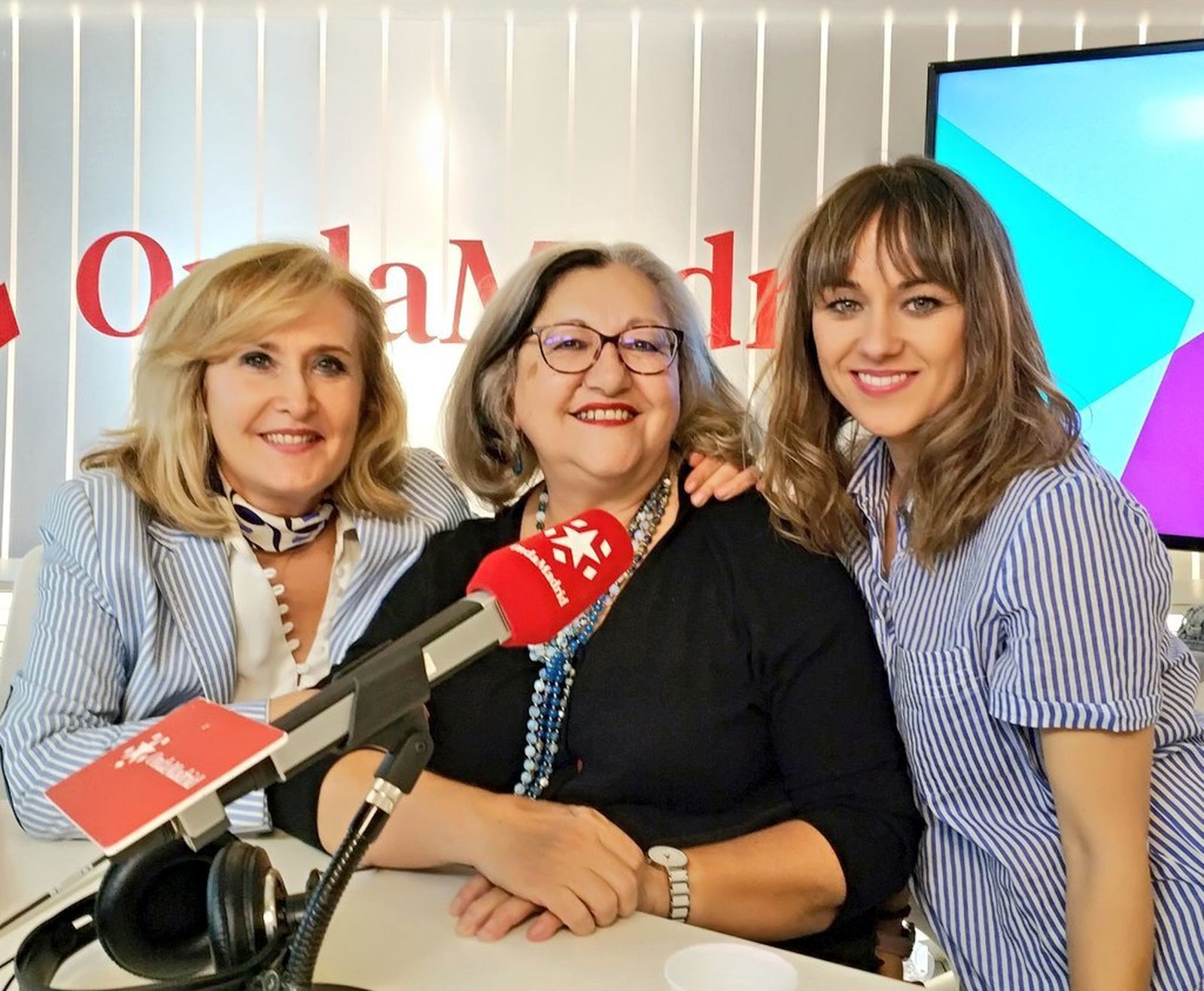 Inma Chacón ,hermana de Dulce Chacón y Laura Toledo presentan la obra de teatro "La voz dormida"