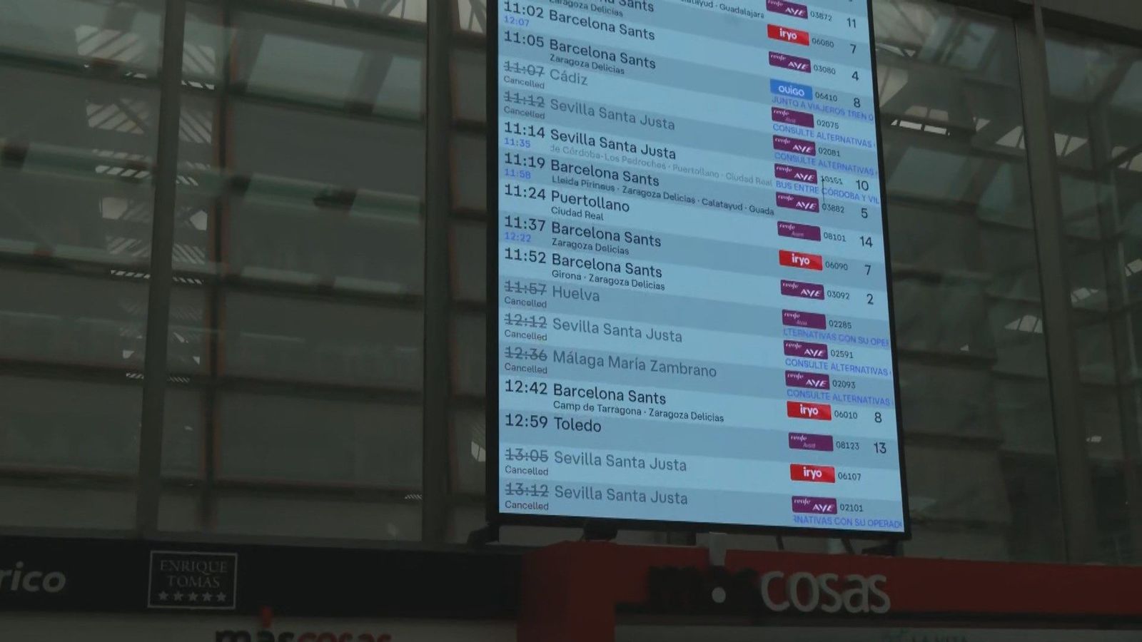 Retrasos de más de hora y media en los AVE Madrid-Barcelona y sin indemnización