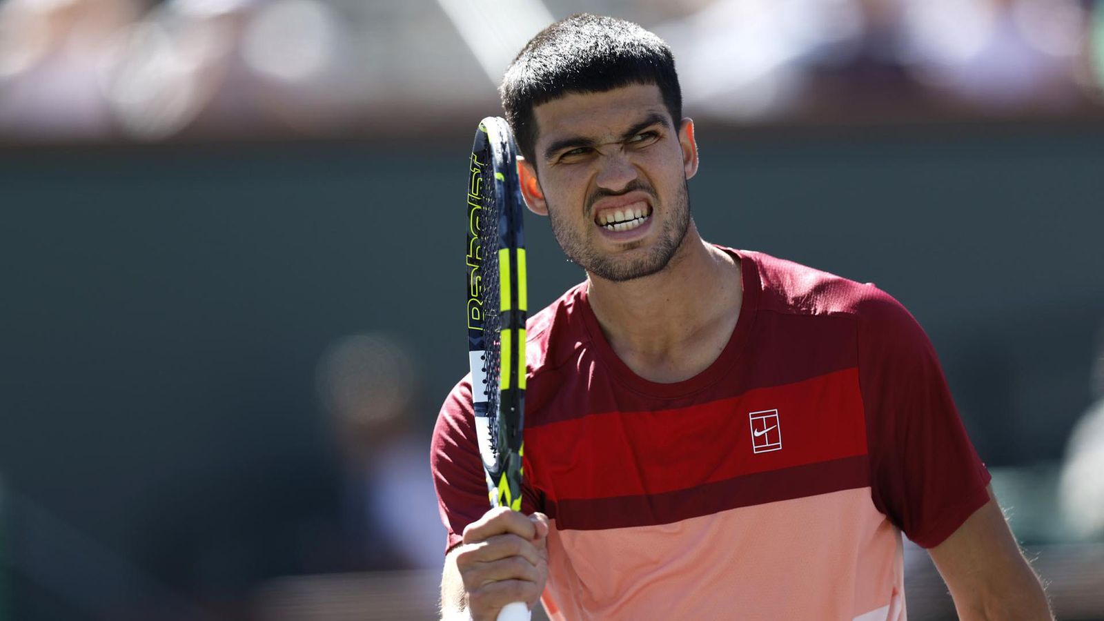 Alcaraz debuta con victoria en Indian Wells