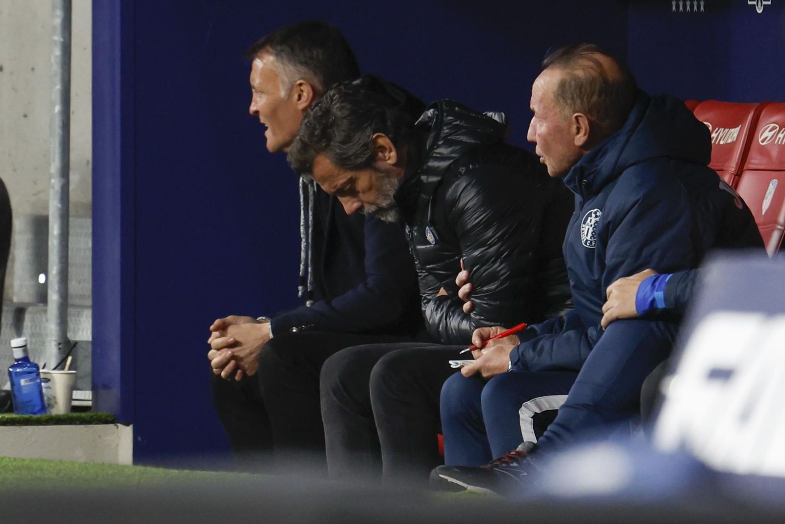 La afición del Getafe pierde la paciencia con Quique