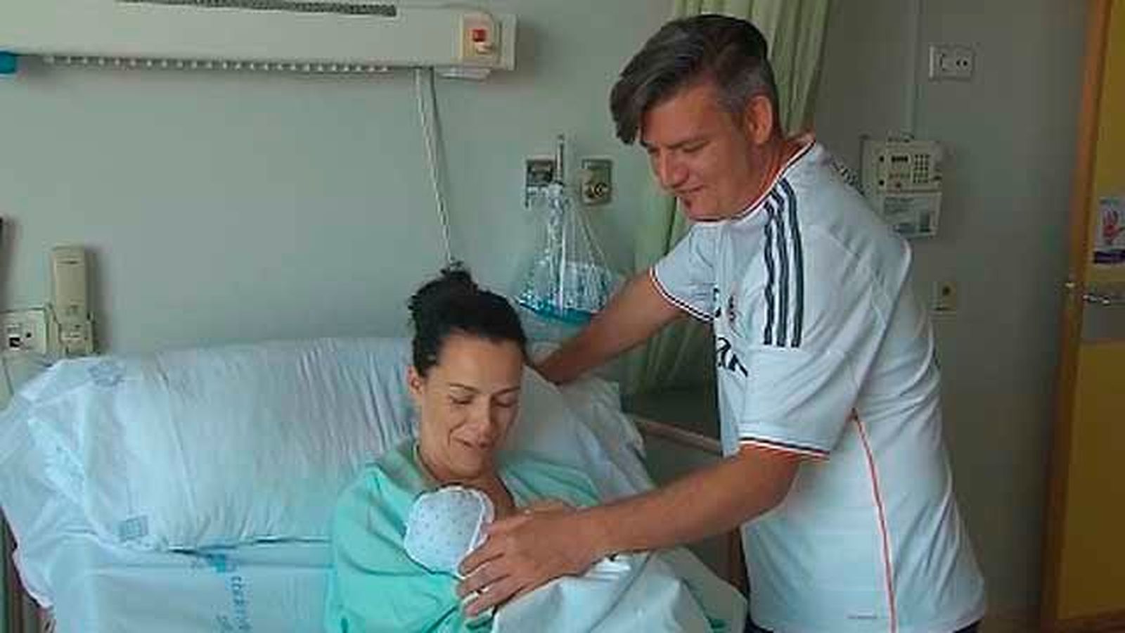 Los padres que tengan un hijo a partir de hoy disfrutarán de una semana más de permiso