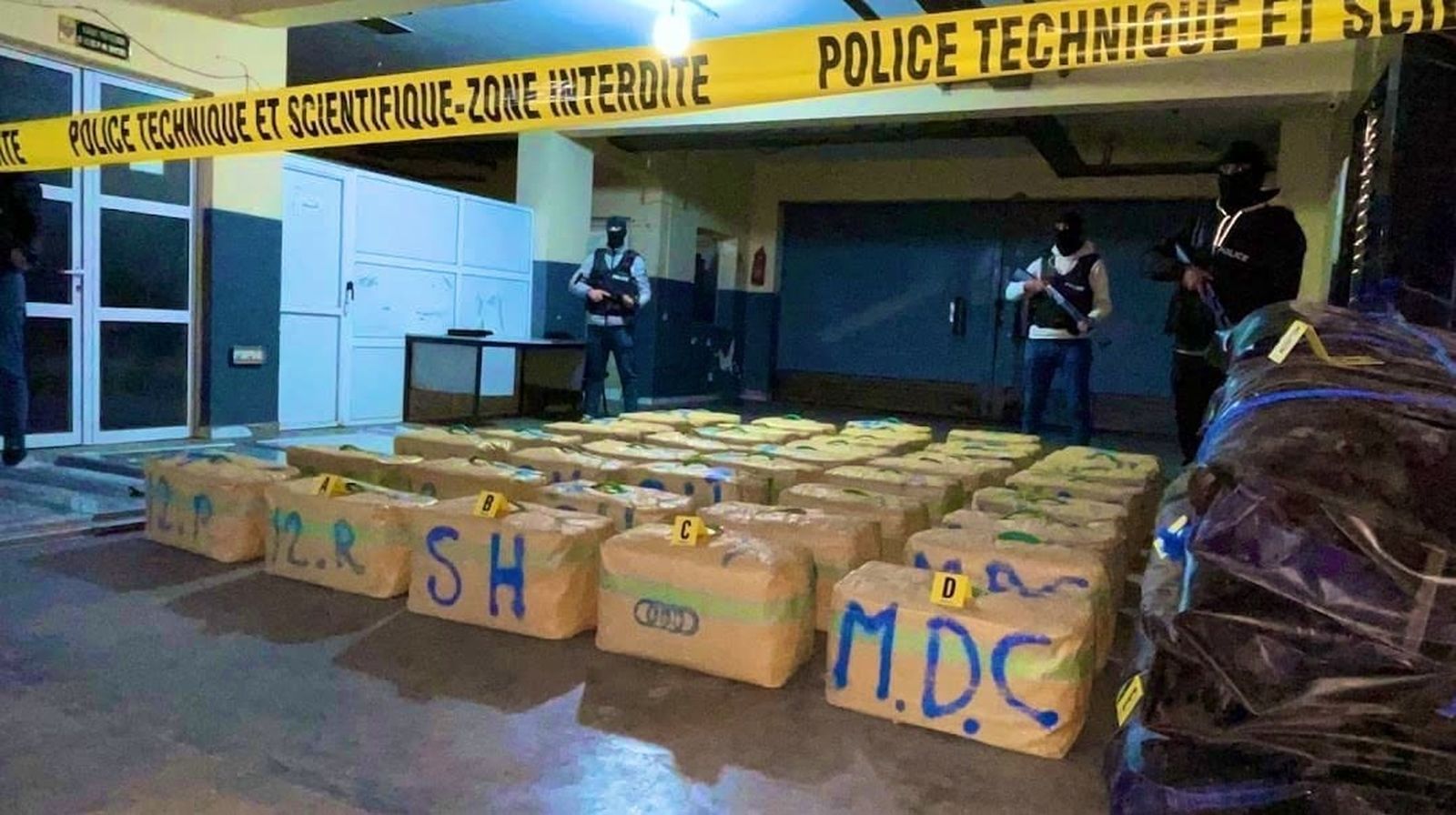 Detenido un individuo en El Aaiún con más de 1,3 toneladas de hachís con posible destino España
