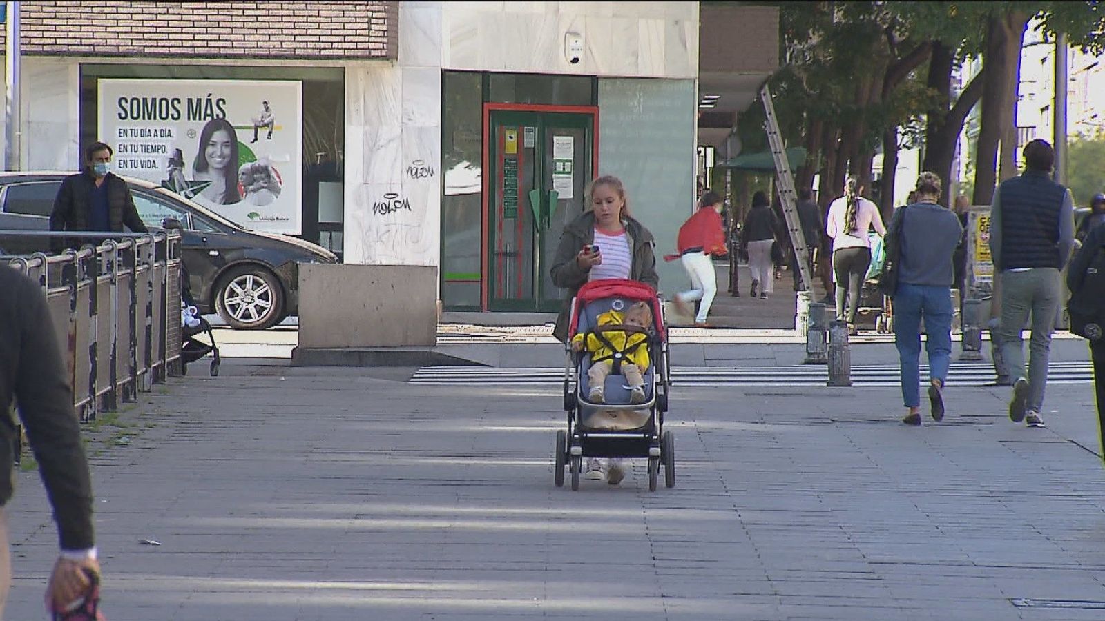 Se retrasa la edad para tener el primer hijo en España