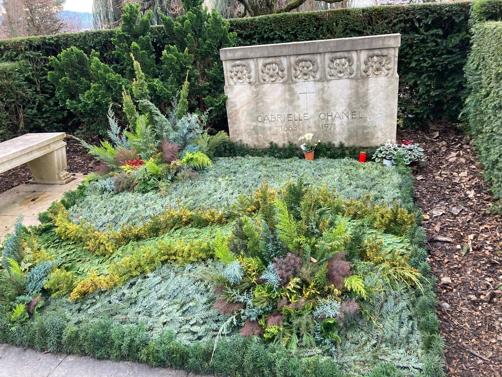 Visitamos la tumba de Coco Chanel en Suiza, lugar donde estuvo exiliada durante 10 años