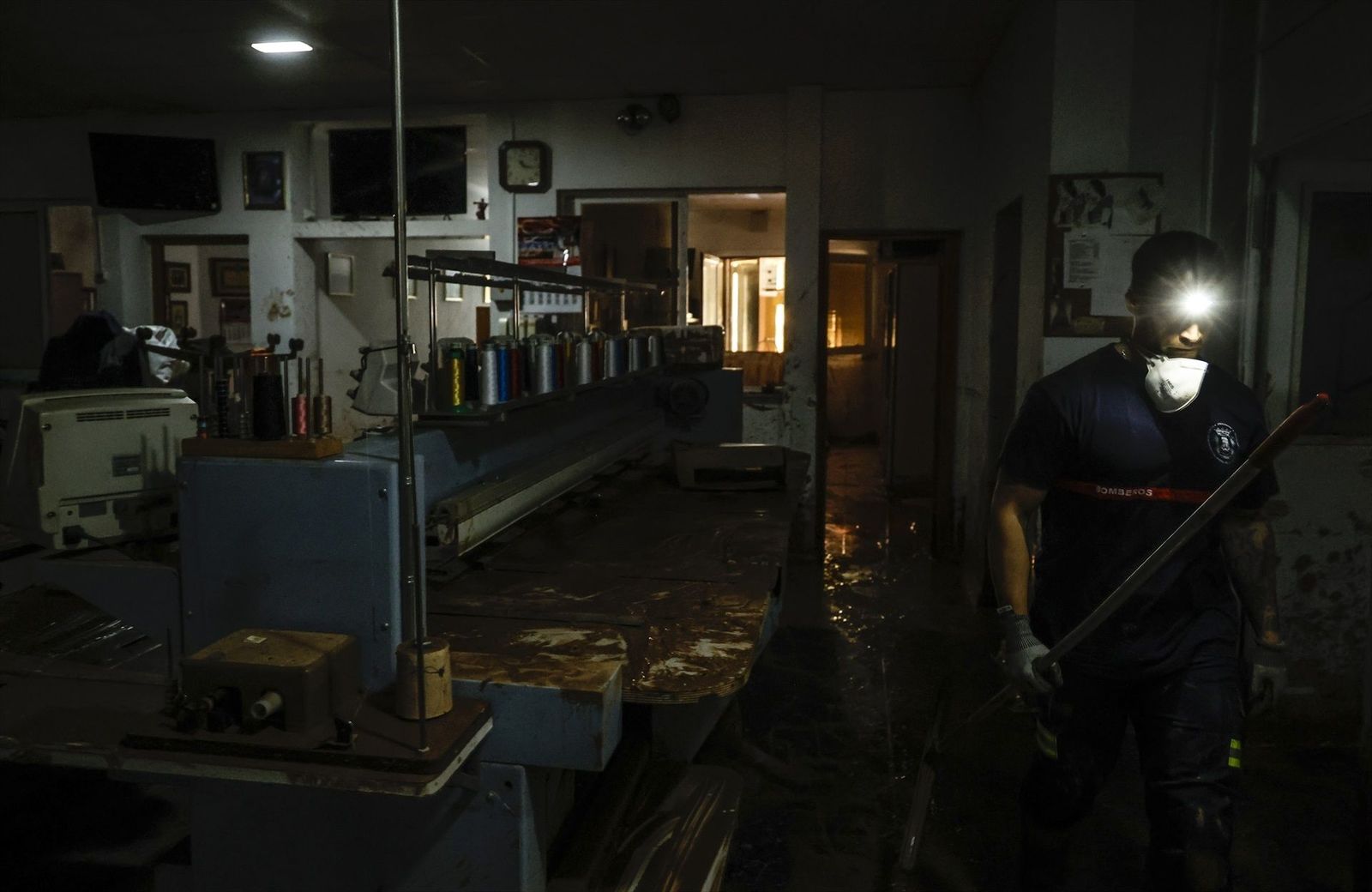 Los ERTE protegen ya a 12.747 trabajadores afectados por la DANA y a 809 empresas