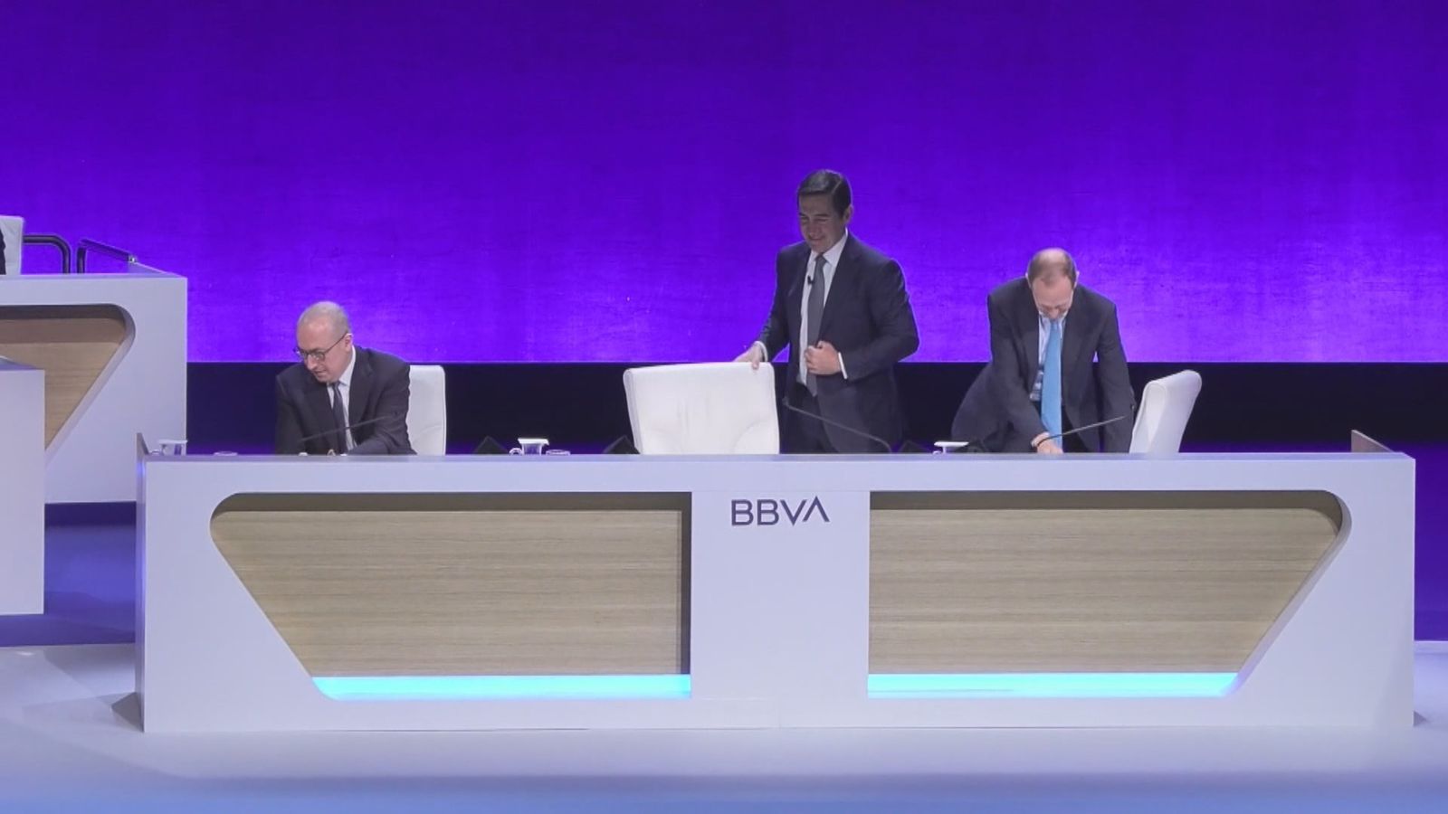 La CNMV autoriza la opa de BBVA sobre Sabadell