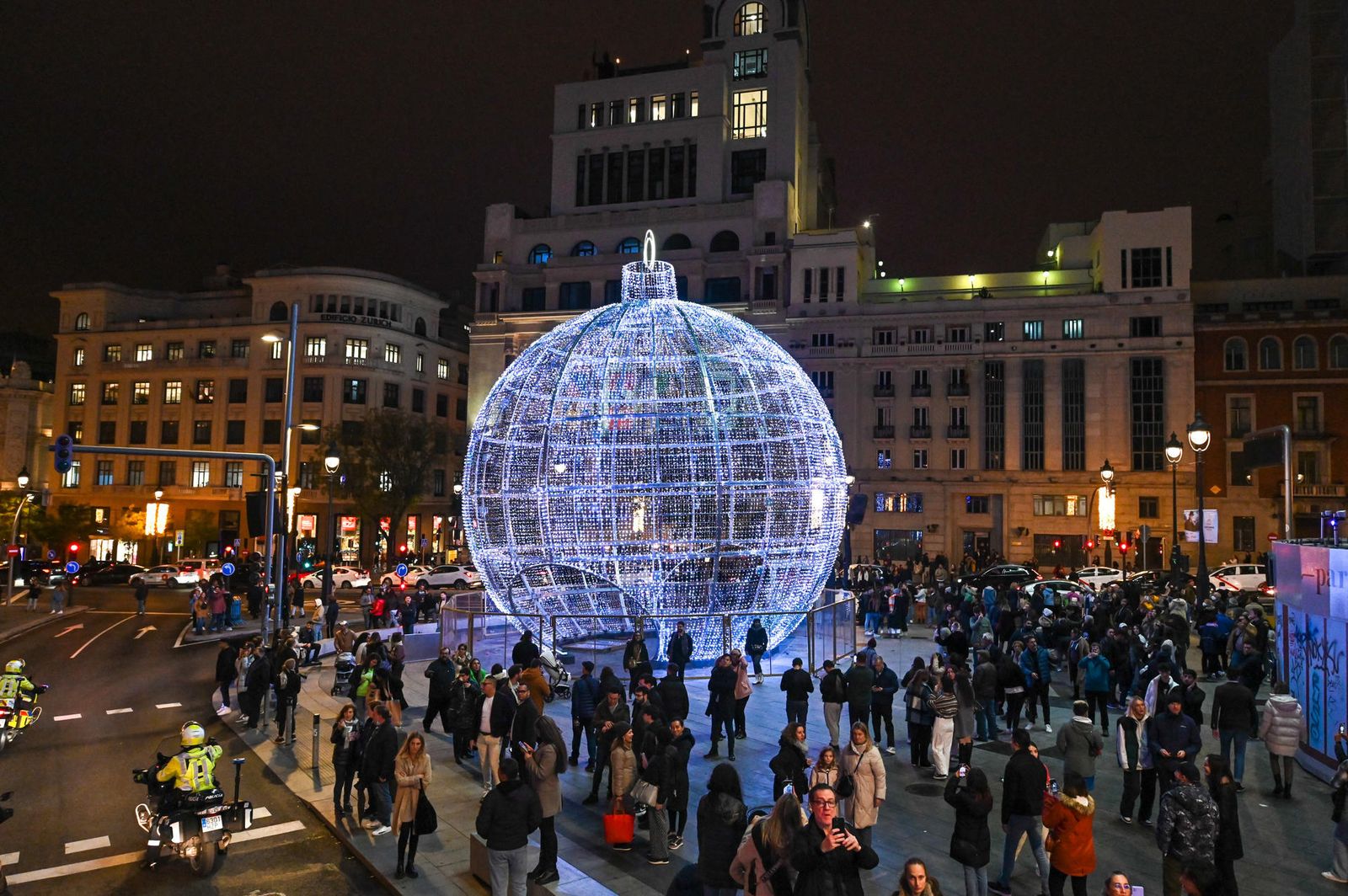 Madrid empieza a instalar las luces de Navidad... con novedades