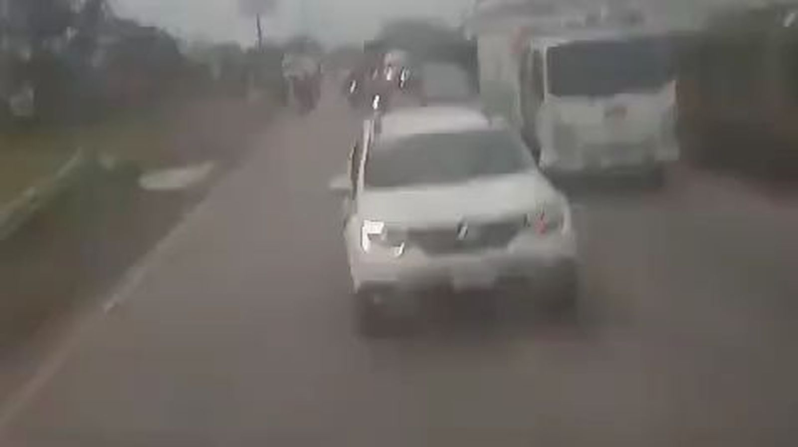VIDEO: La angustia de 21 niños de un autobus escolar tras ser perseguidos y tiroteados por una discusión de tráfico en Bogotá