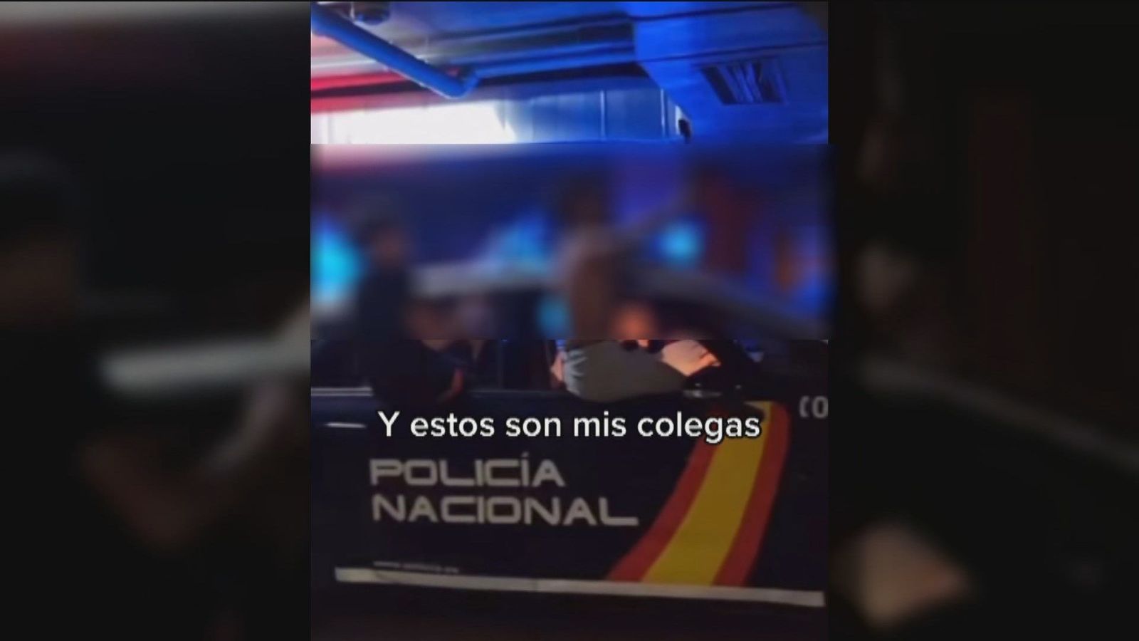 Se graban de fiesta en un coche simulado de la Policía Nacional