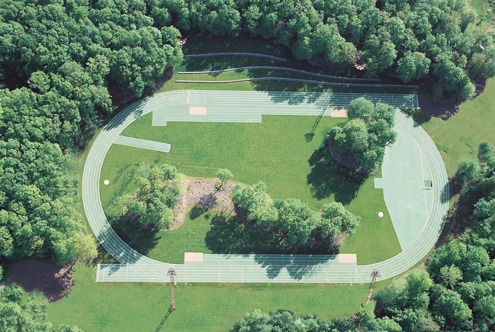 Pista de atletismo en pleno Bosque Metropolitano