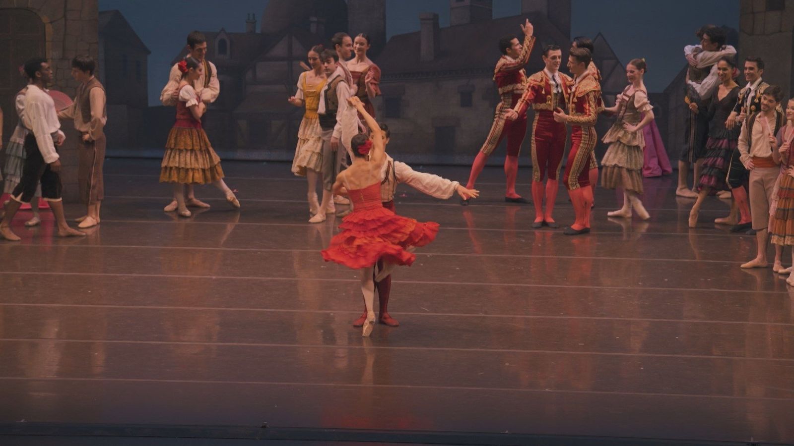 Conocemos las bambalinas de la Compañía Nacional de Danza compuesto por artistas y atletas