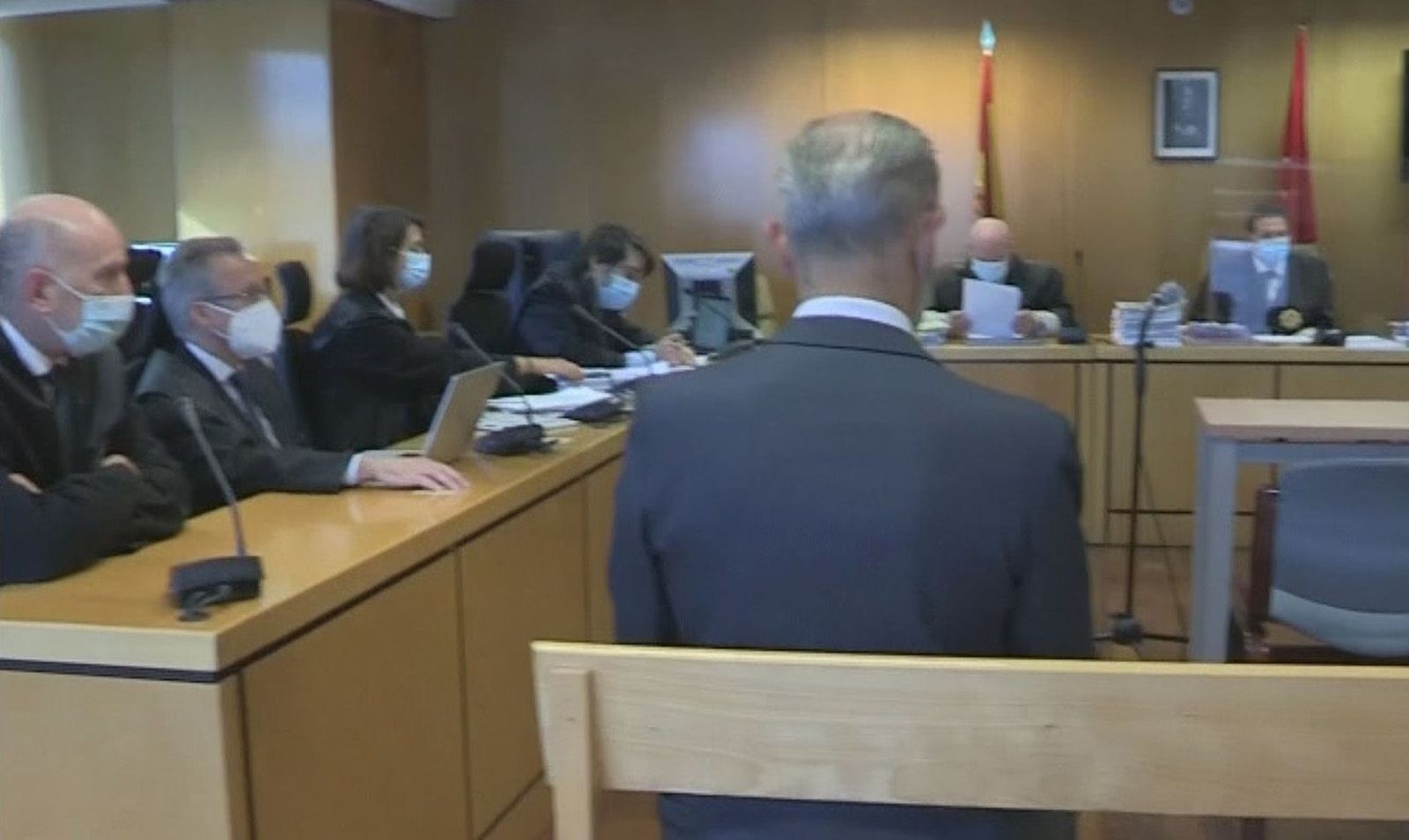 El responsable de la EMVS defiende que la venta de viviendas era imprescindible