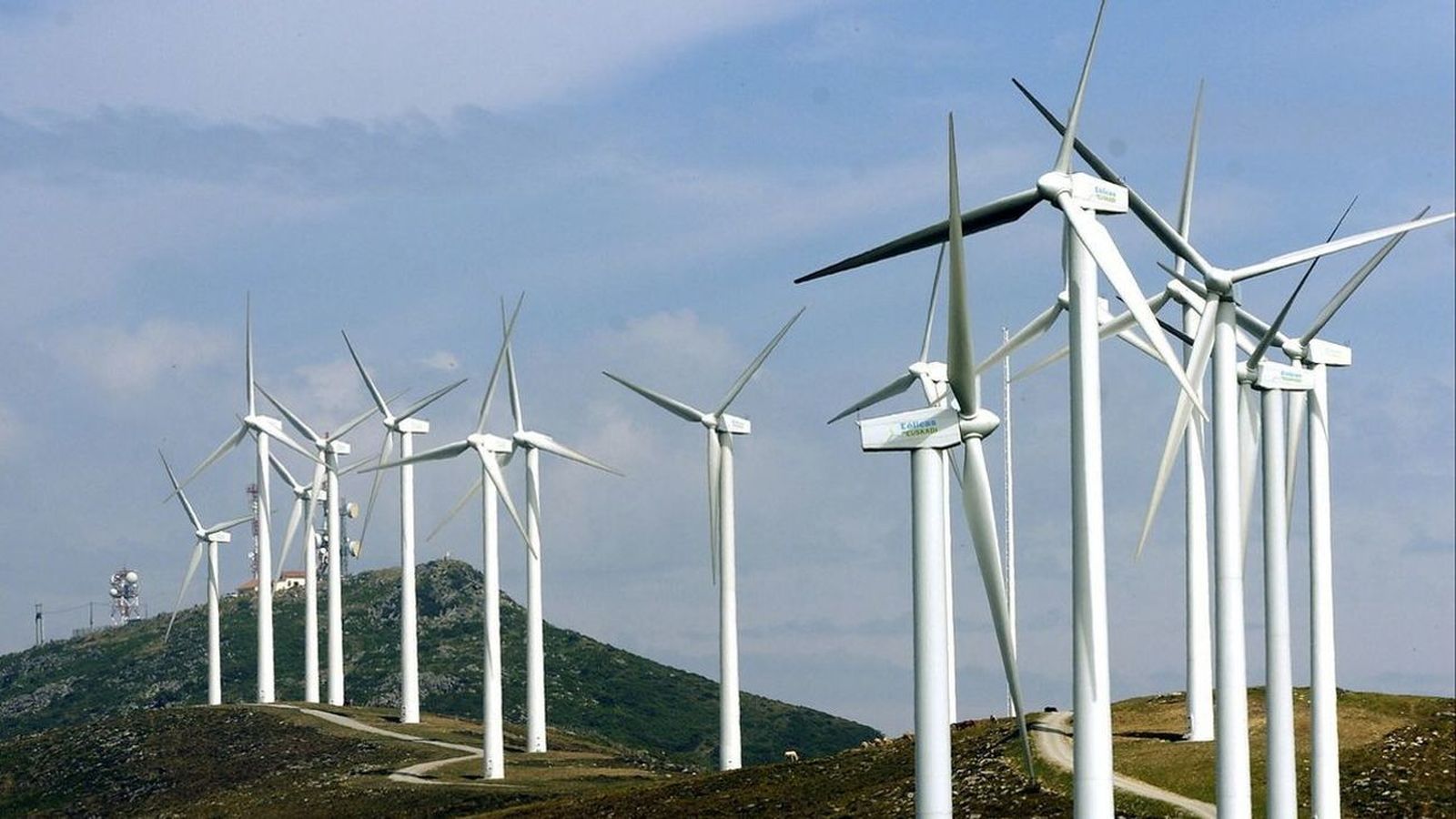 Aerogeneradores en un parque eólico