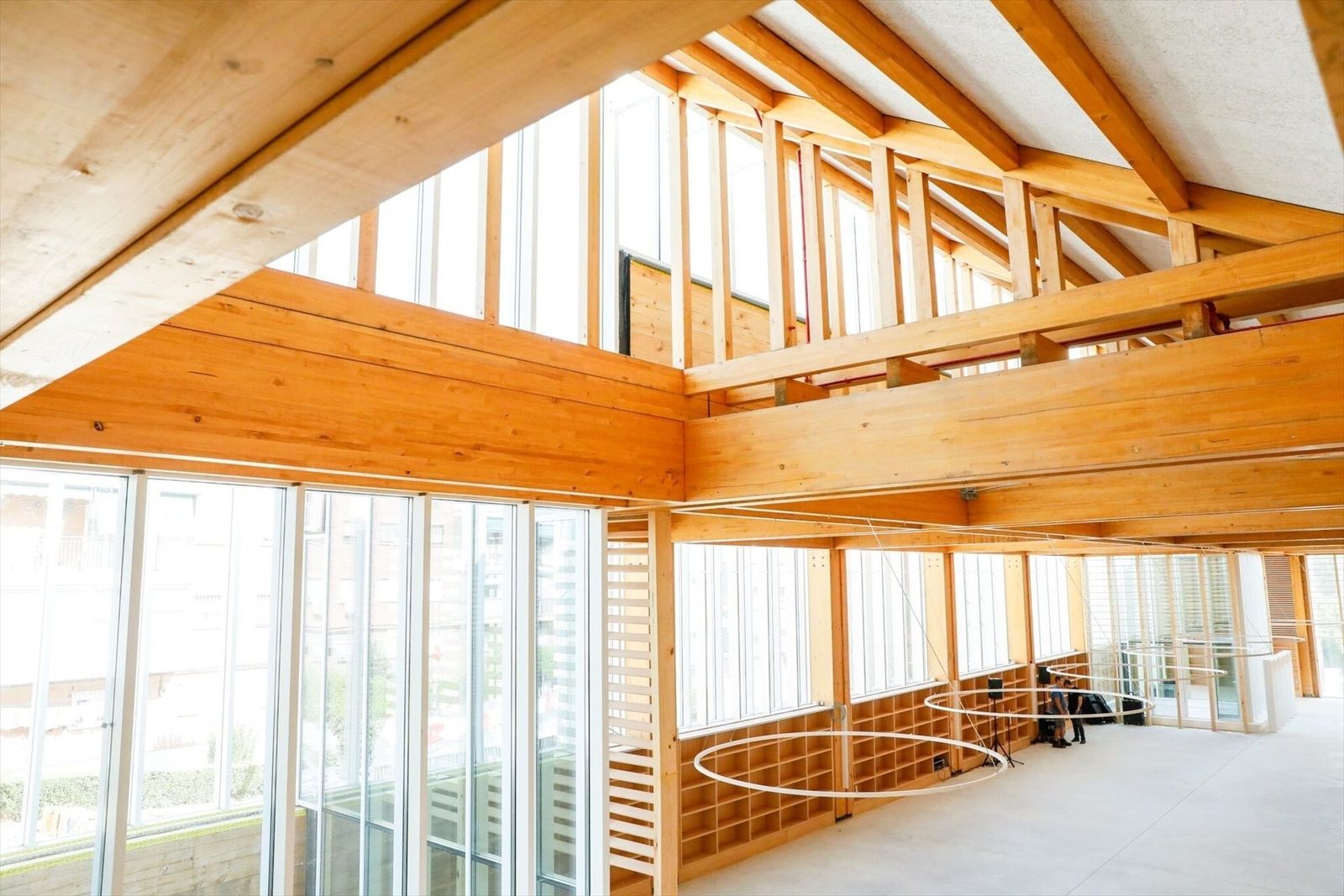 Inaugurada la biblioteca Francisco Umbral de Villaverde