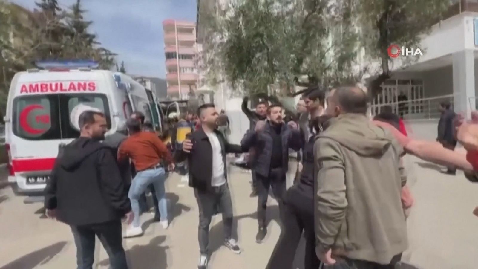 Al menos nueve muertos en un tiroteo en una escuela de Turquía