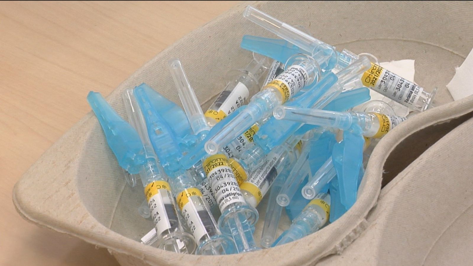 14 millones de vacunas del covid, a la basura