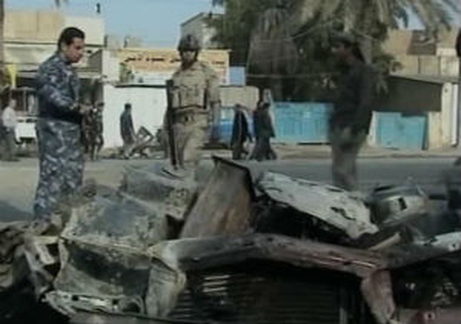 Al menos 5 muertos y 39 heridos al estallar un coche bomba en Bagdad