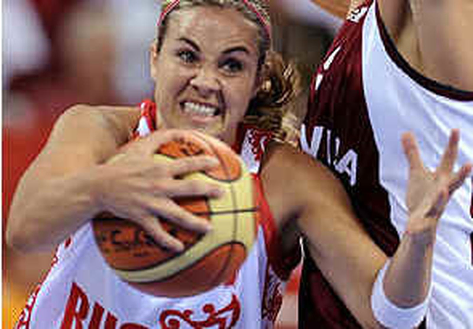 Rusia y Turquía disputarán la final del europeo femenino de baloncesto