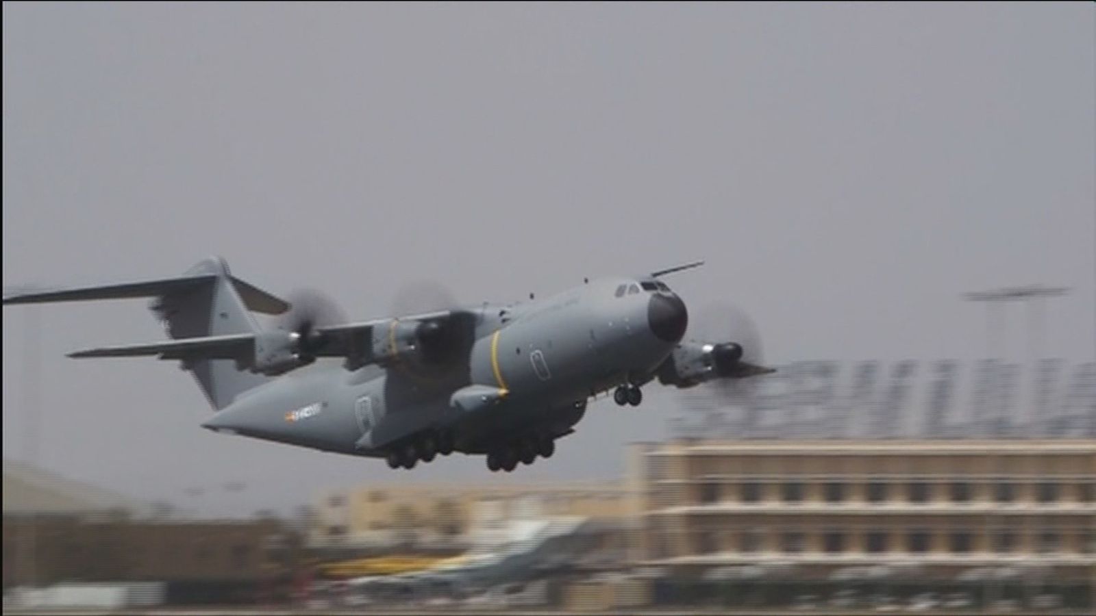 Airbus  A400