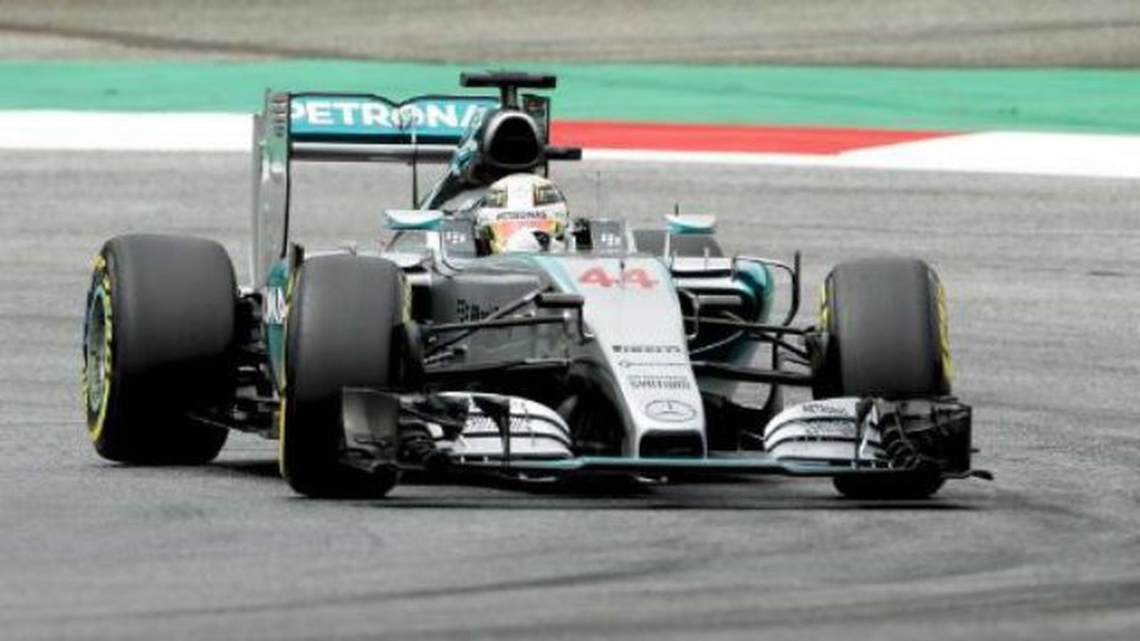 GP Austria: Hamilton firma otra pole con Sainz, 13º y Alonso, 15º