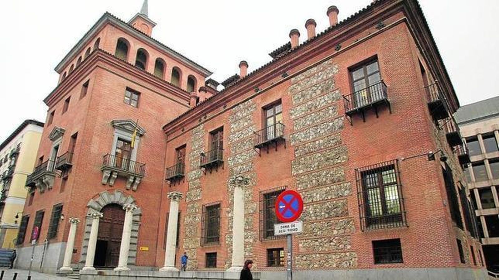 EDIFICIOSFANTASMAS_20200814191953.xml