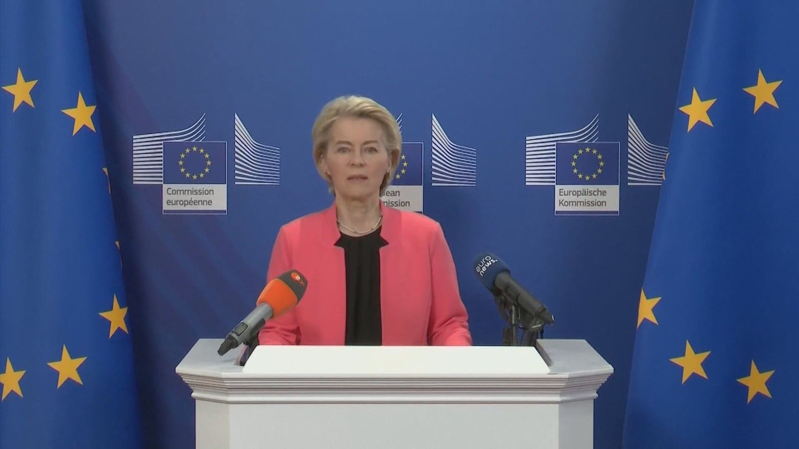 Von der Leyen pide "pasar de la confrontación a la negociación" sobre los gravámenes: "No es demasiado tarde"