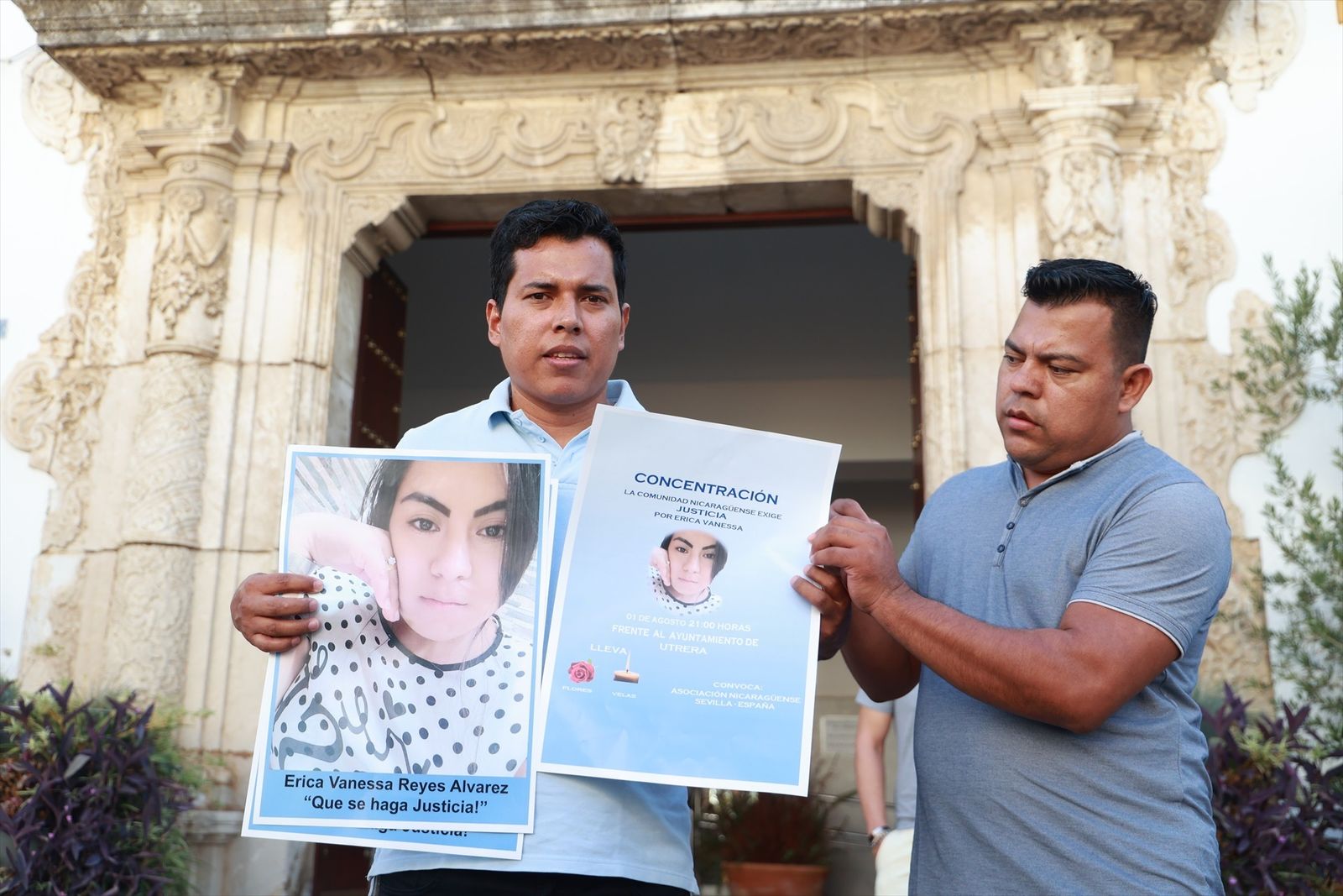 Minuto de silencio por el asesinato de Vanessa Reyes Álvarez
