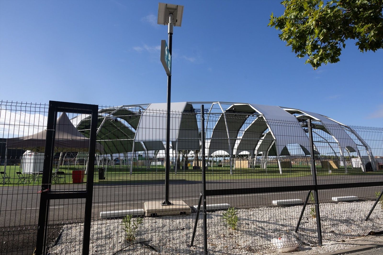 El Ayuntamiento de Madrid prevé terminar en diez días el 'Estadio Shakira' de Villaverde