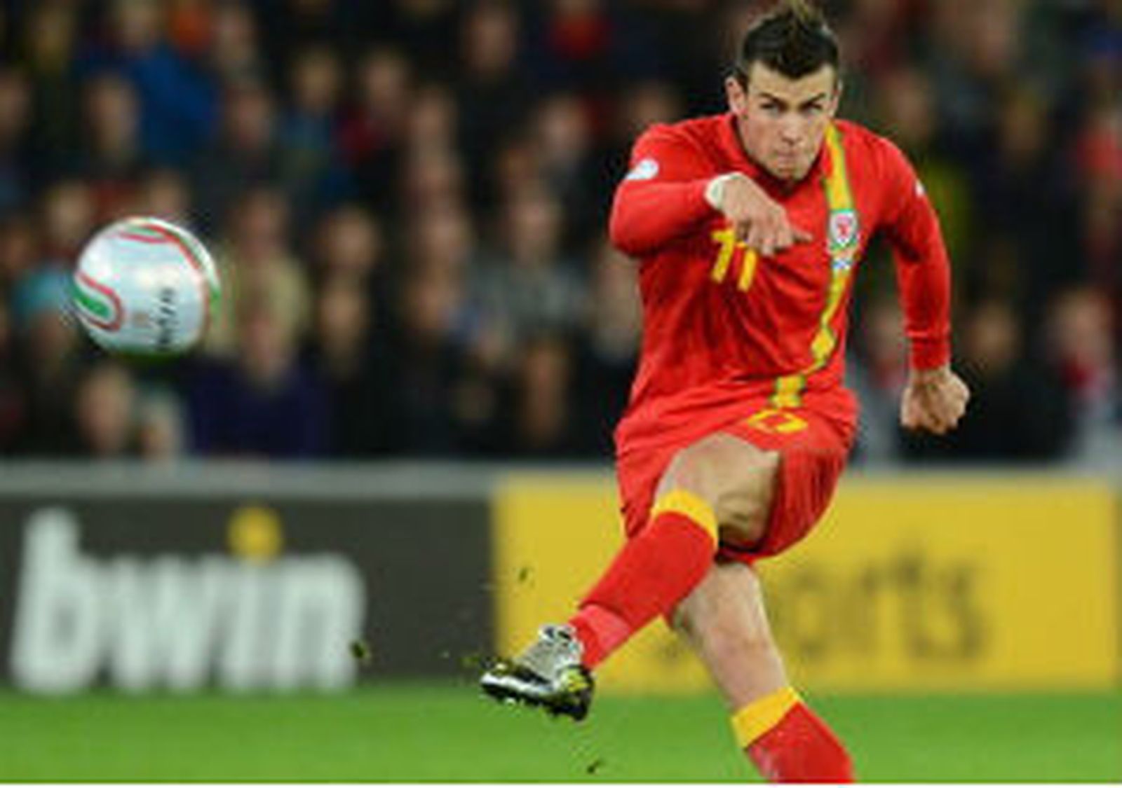 Bale, con Gales