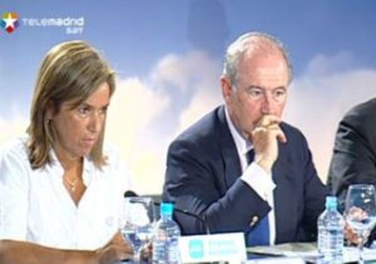 Rubalcaba quiere simplificar los trámites para crear empresas y Ana Mato bajar los impuestos a las Pymes