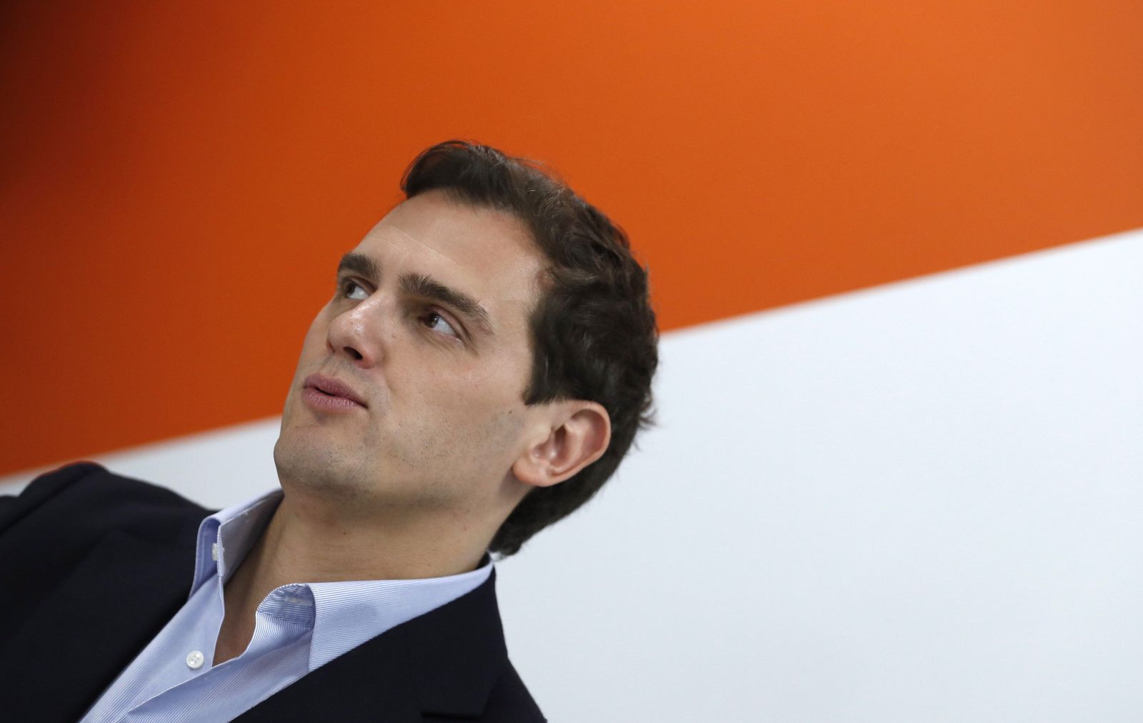 Rivera se postula como líder de la oposición